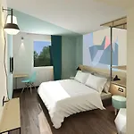 Ibis Styles Lisses Hotel 3*