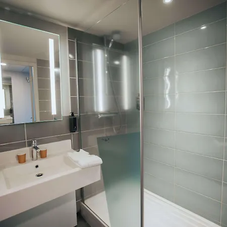 Отель Ibis Styles Lisses 3*
