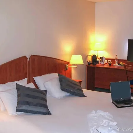 Ibis Styles Lisses 3* Évry