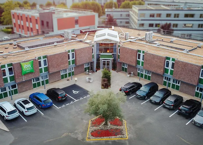 Ibis Styles Lisses Paris Sud إِيفري