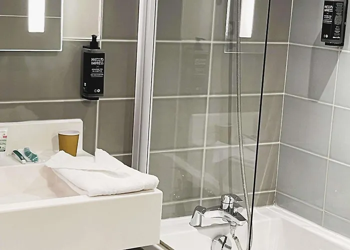 Ibis Styles Lisses Paris Sud فندق إِيفري