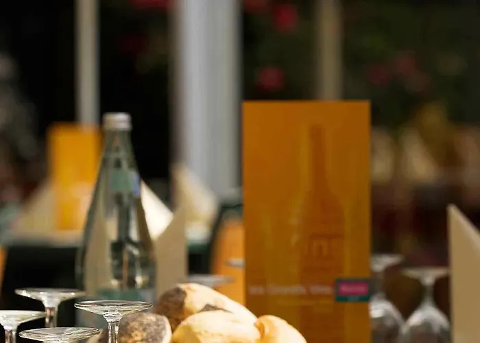 Ibis Styles Lisses Paris Sud فندق