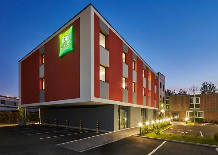 Ibis Styles Lisses Paris Sud 3* إِيفري