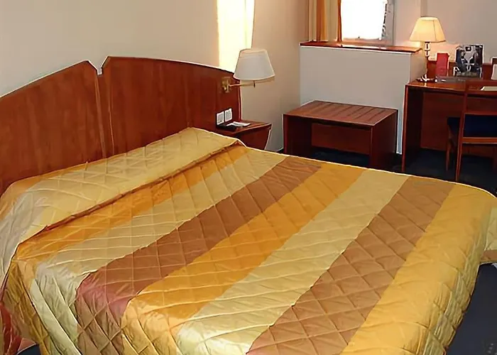 Ibis Styles Lisses Paris Sud 3*